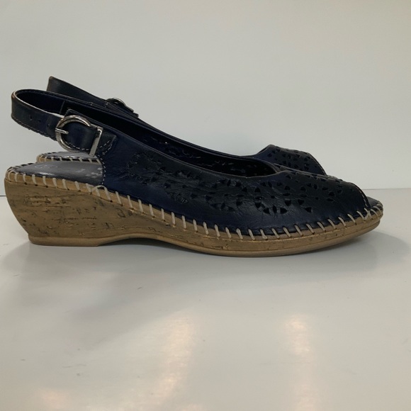 Size 7 Ladies Volks Walkers Navy Shoes - Orthopedic Comfort and Genuine … - Picture 2 of 3